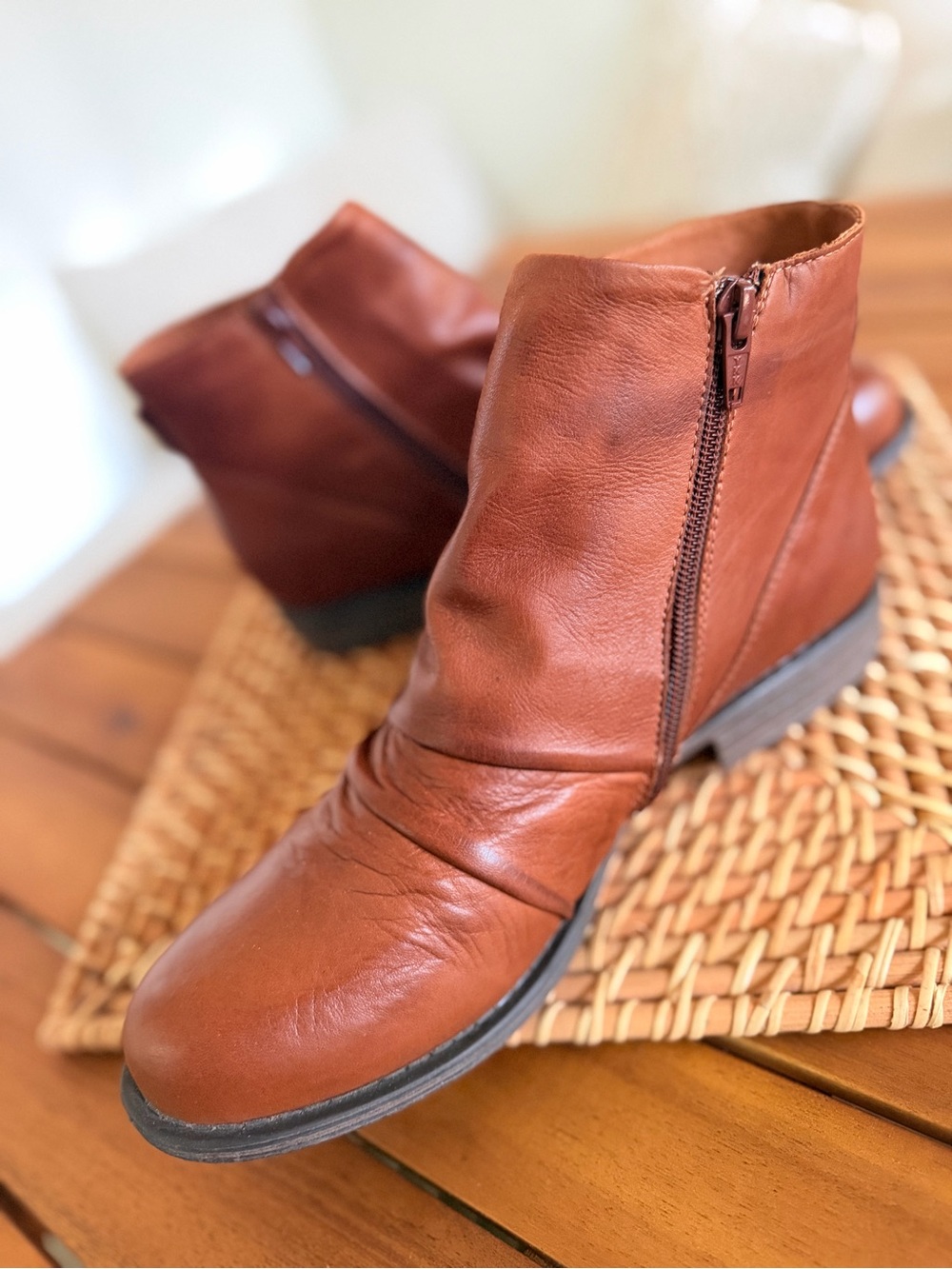 ⭐️ MIZ MOOZ Lowe Button Boot BNWOB size 40 / 9 - Picture 6 of 10